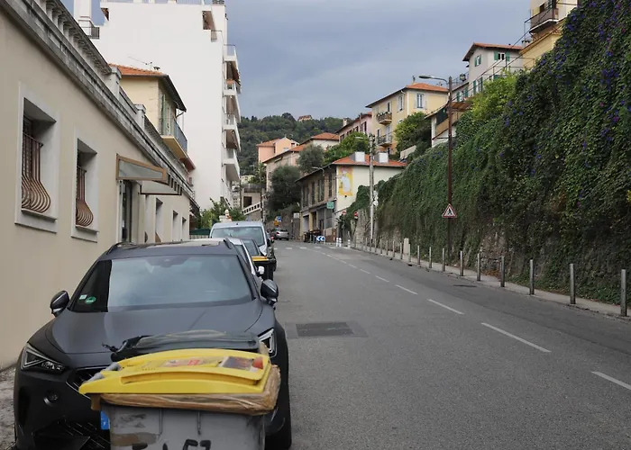 Cozy In Est * ניס